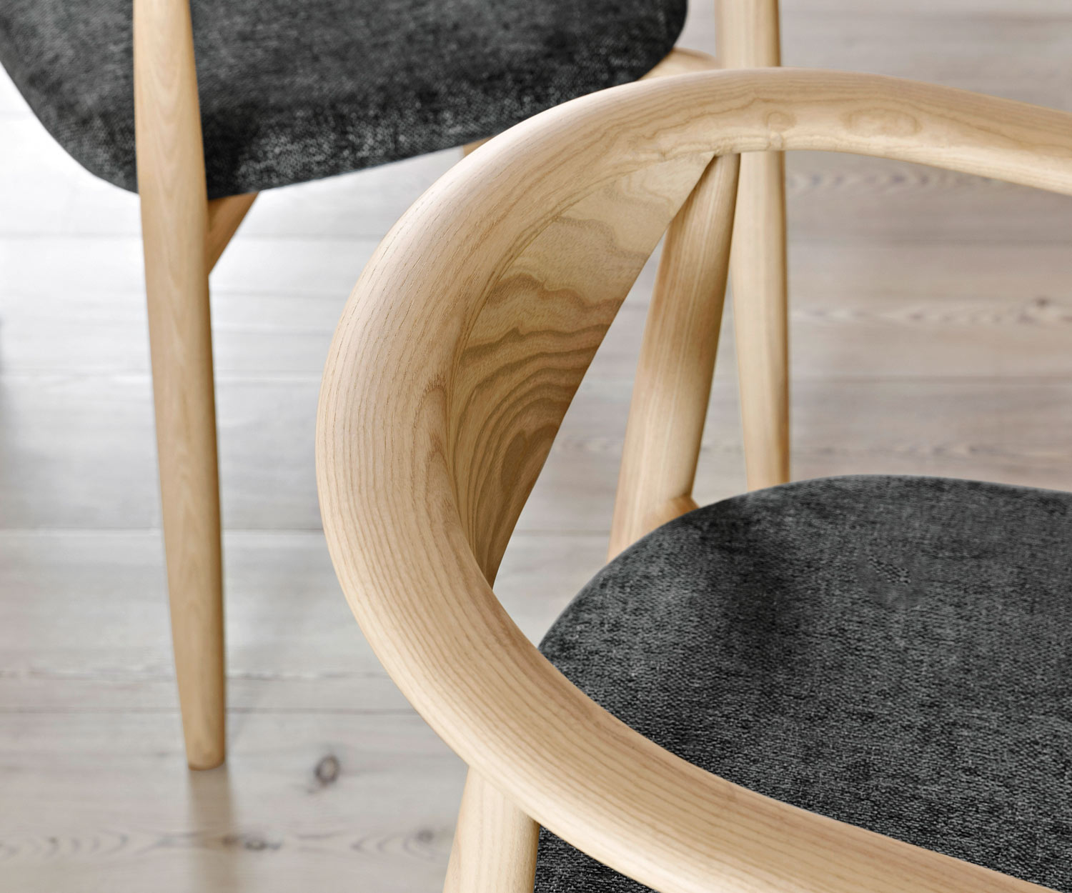 Hochwertiger Novamobili Stuhl Rose Rückenlehne Massiv Hochwertiger Novamobili Stuhl Rose Rückenlehne Massiv