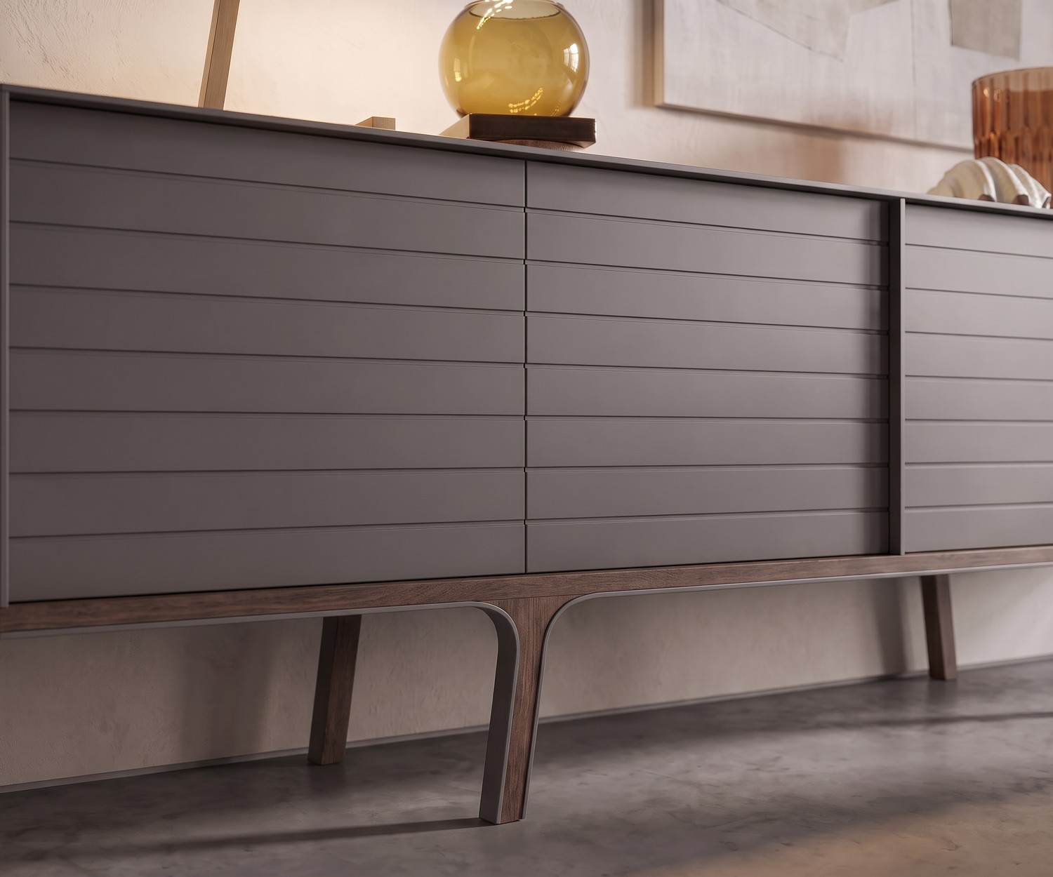 Modernes al2 Mobius 002 Design-Sideboard in Grau al2 Mobius 002 Sideboard für das Wohnzimmer mit mattgrauer Rillenfront und Holzgestell im modernen Design.