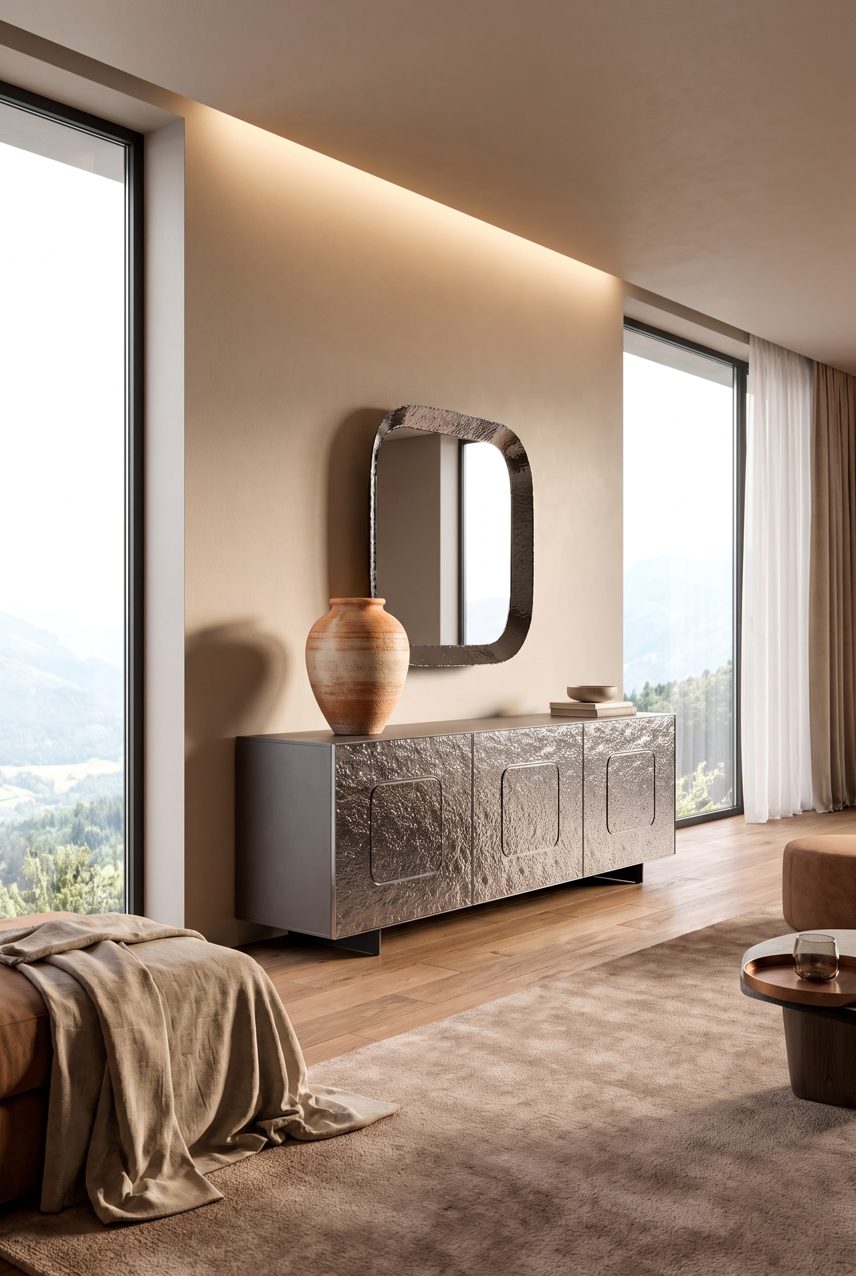 Elegantes Ozzio Glas Sideboard Giulia freistehend in einem reduzierten Wohnzimmer mit einer großen, warmtonigen Keramik-Amphore
