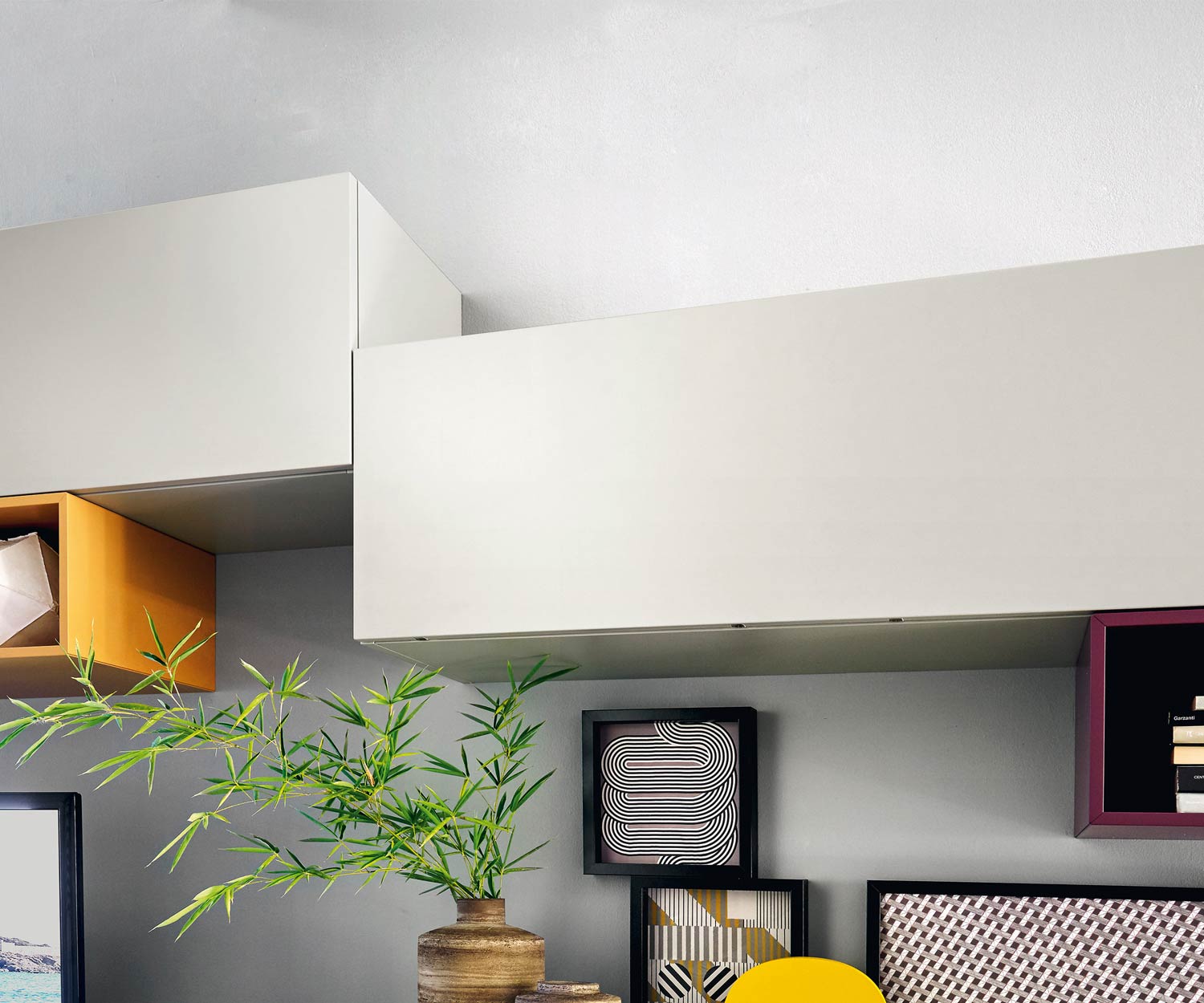 Livitalia Tetris Designer Wohnwand C19 mit weißen, matten Hängeschränken Livitalia Tetris Designer Wohnwand C19 mit weißen, matten Hängeschränken