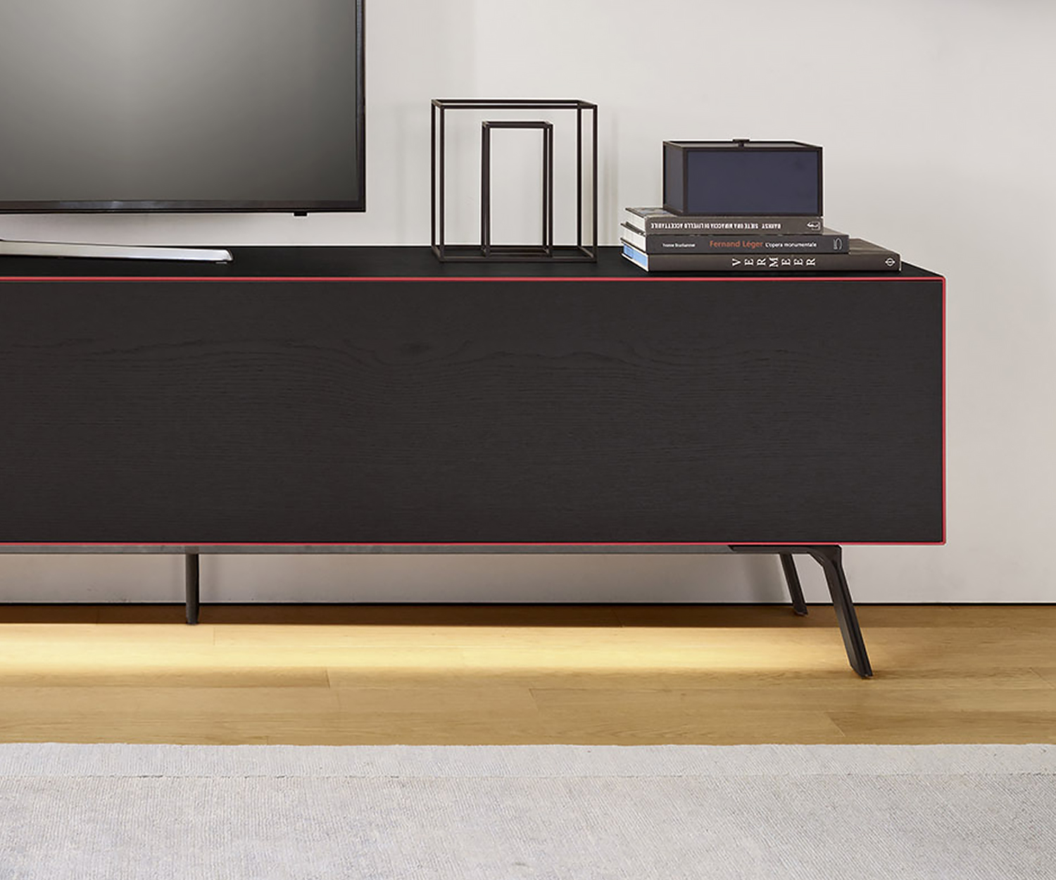 Livitalia Design Design Lowboard Minimal Eiche Dunkel Innenraum der Box Schwarz Matt lackiert LED Livitalia Design Design Lowboard Minimal Eiche Dunkel Innenraum der Box Schwarz Matt lackiert LED