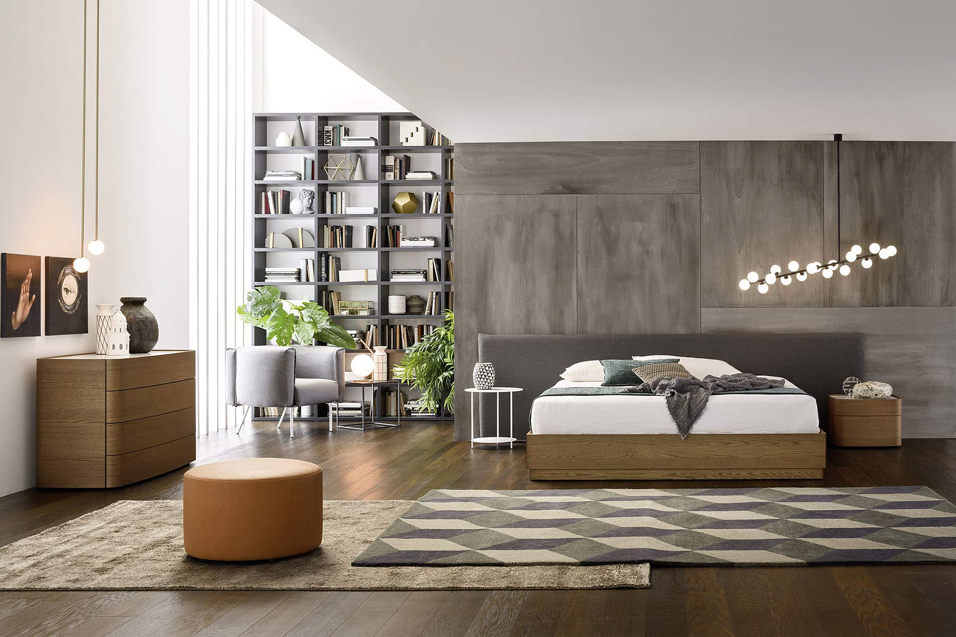 Großes Design Holzschlafzimmer