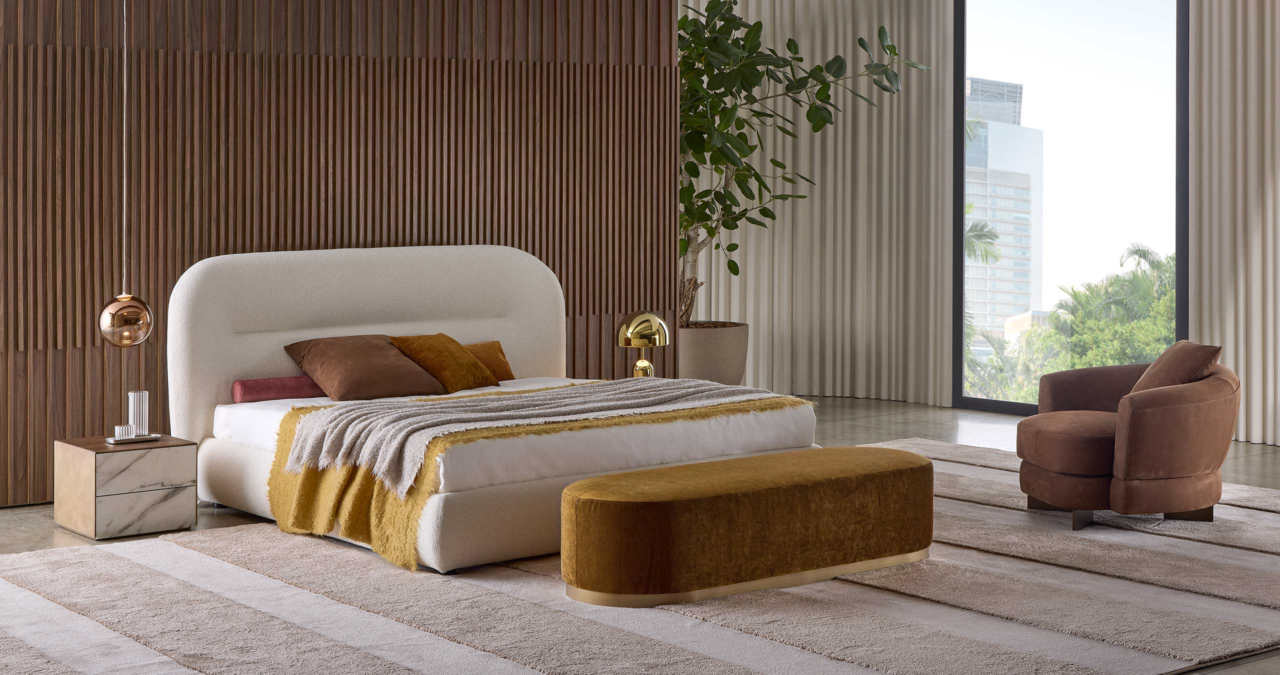 Modernes Schlafzimmer mit Designer Bett Noah aus Bouclé von Marelli Modernes Schlafzimmer mit Designer Bett Noah aus Bouclé von Marelli