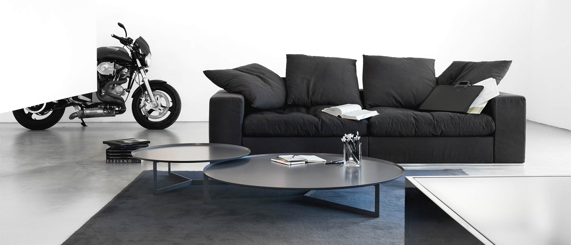 Couchtisch aus Metall Couchtisch aus Metall