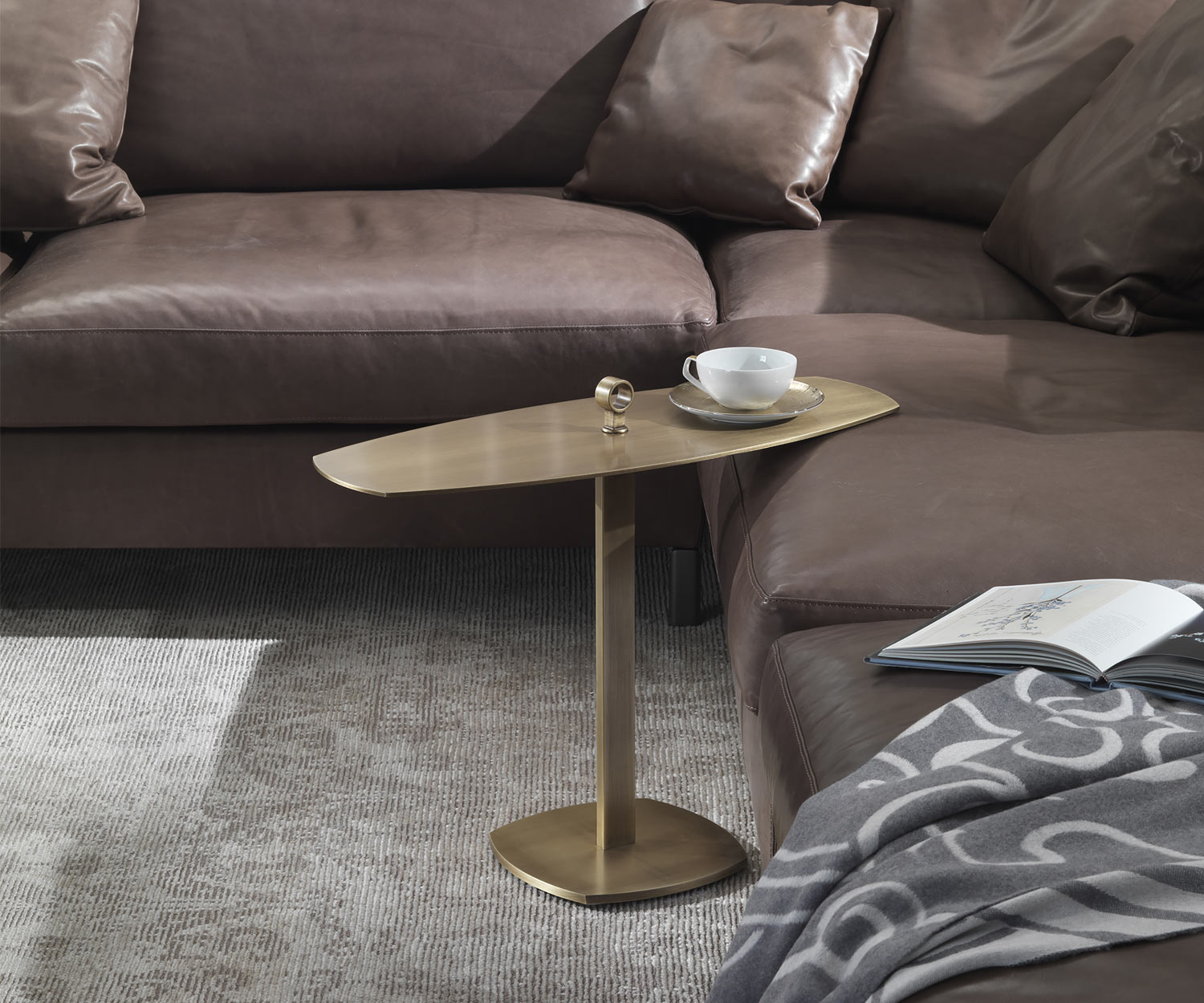 Moderner Design Sofa Beistelltisch Marelli Leaf Moderner Design Sofa Beistelltisch Marelli Leaf