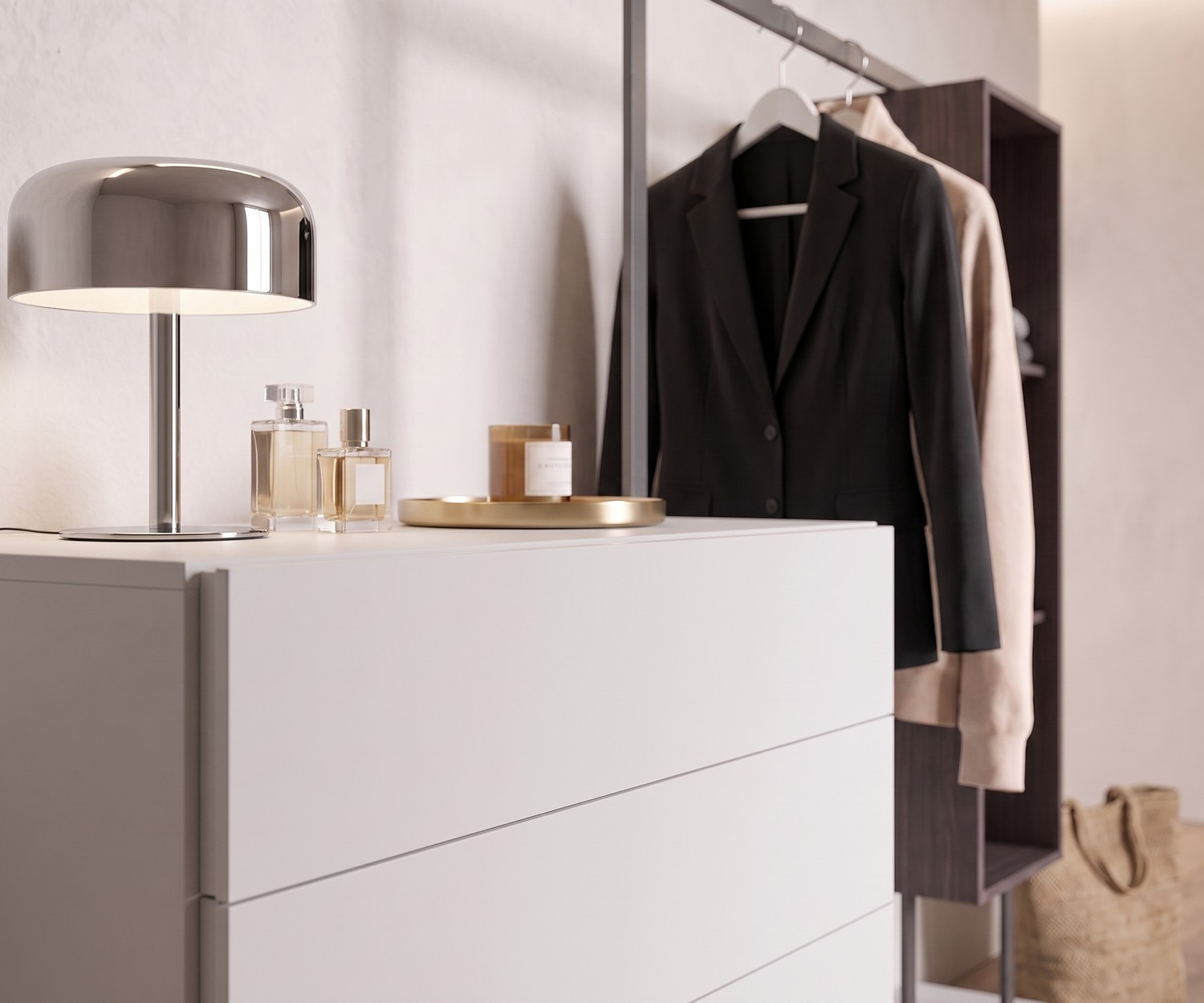 Novamobili Kommode Easy 4 mit Garderobe Novamobili Kommode Easy 4 mit Garderobe im Schlafzimmer, weiße Designer-Kommode mit Kleiderstange für Jacken.