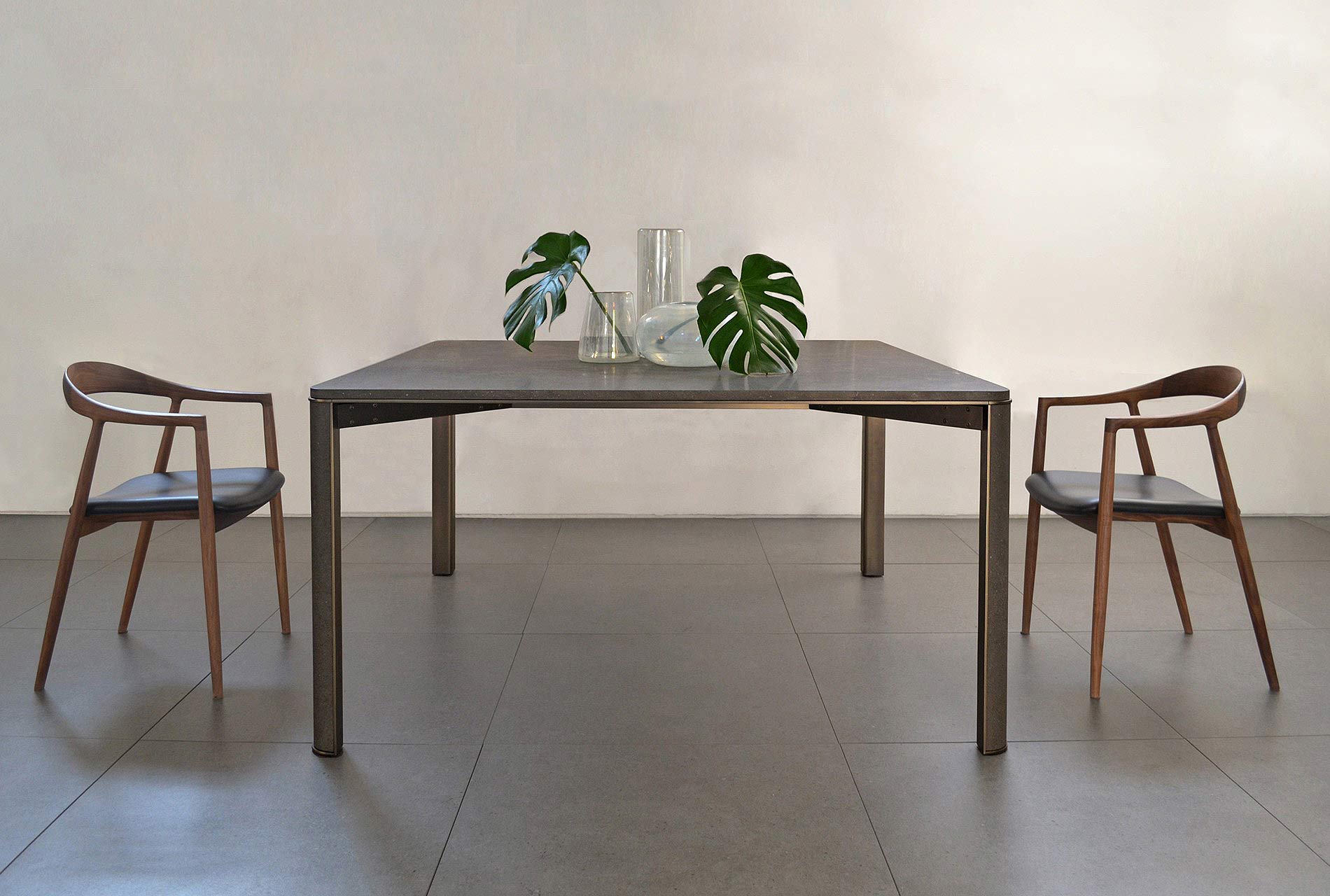 Design Basaltina Esstisch