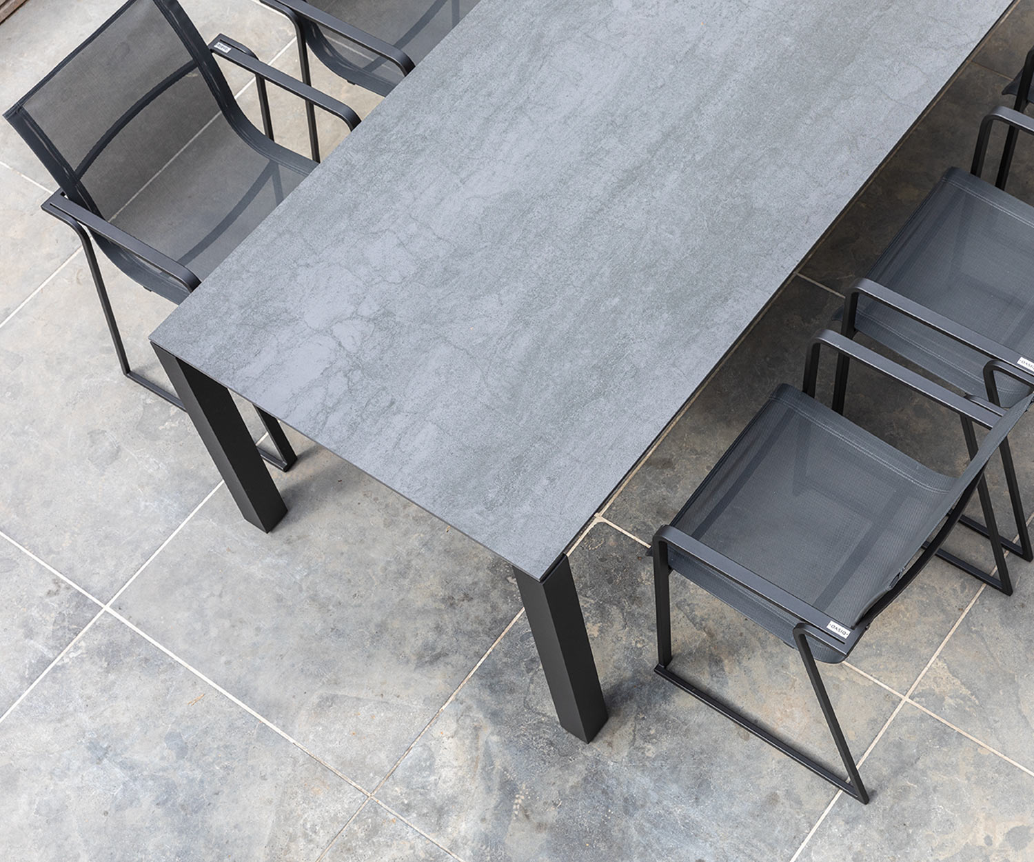 Moderner Oasiq Muze Designer Armlehnenstuhl Anthrazit Stoffbezug Grau Moderner Oasiq Muze Designer Armlehnenstuhl Anthrazit Stoffbezug Grau