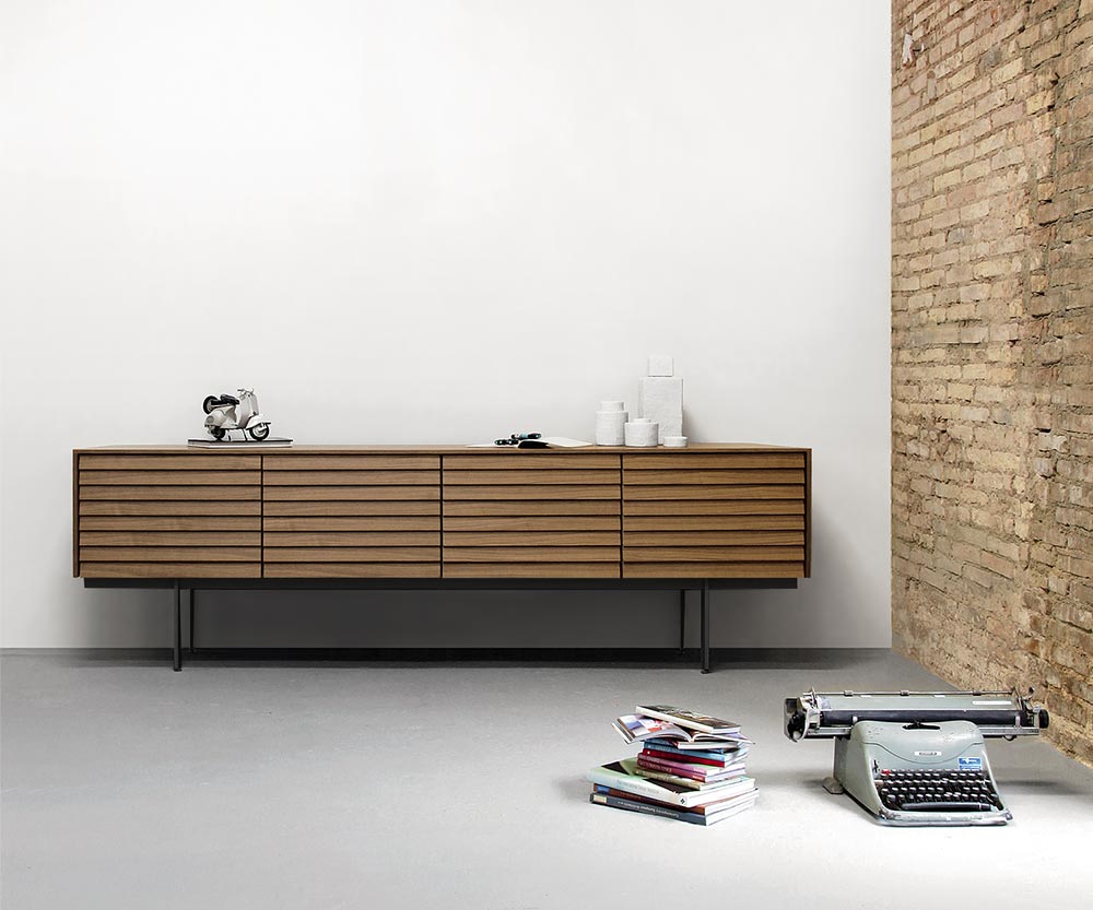 Punt Sussex Sideboard mit Fuesse B235 Super Matt Walnuss Punt Sussex Sideboard mit Fuesse B235 Super Matt Walnuss