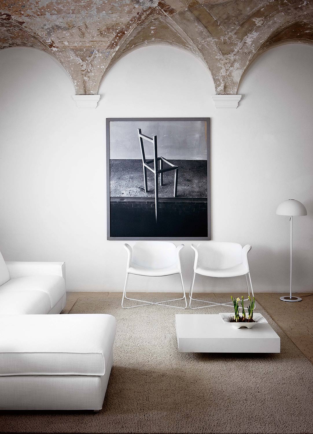 Flacher Design Couchtisch