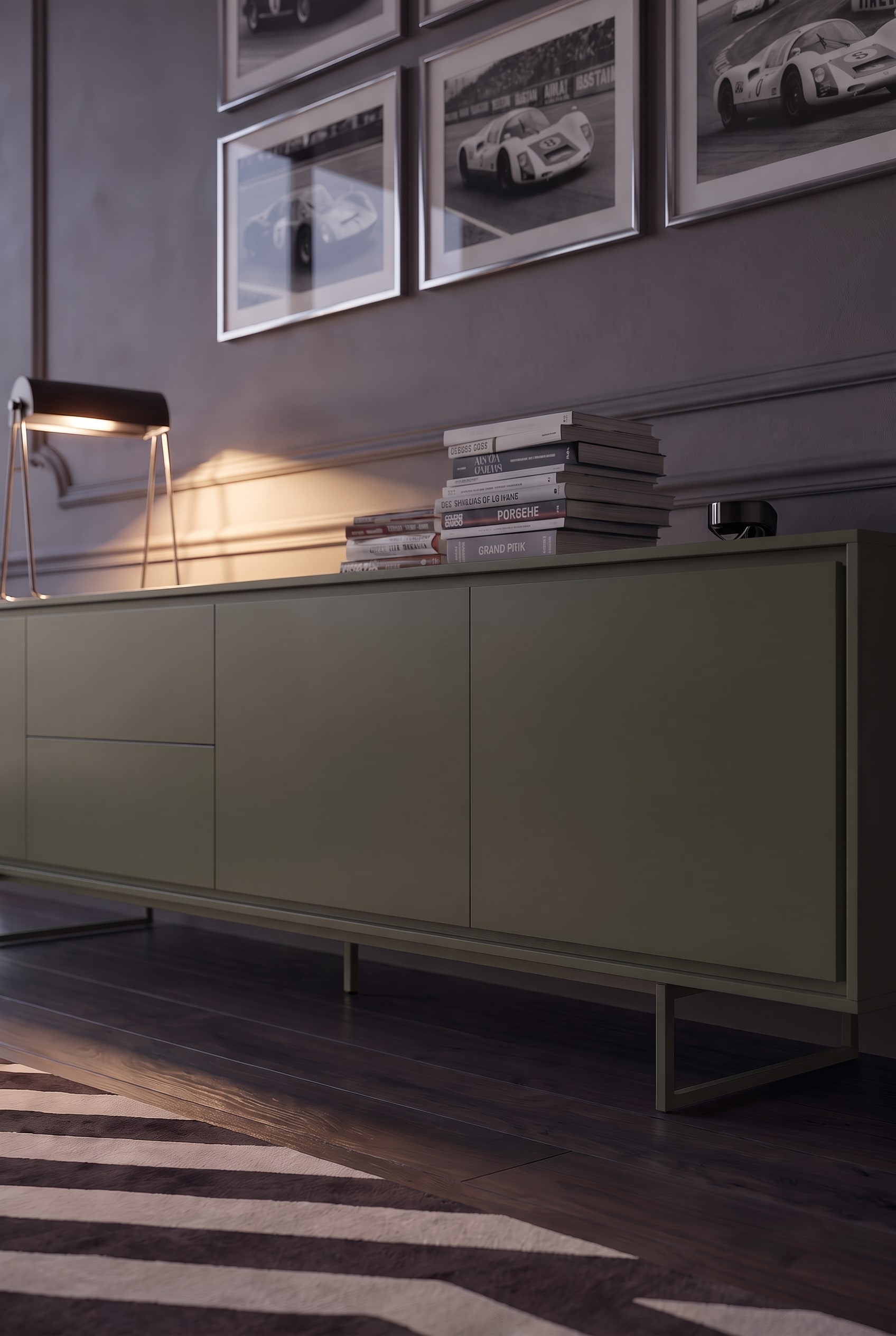 Glatte, grifflose Front eines olivgrünen Sideboards mit feinen Schattenfugen im sanften Streiflicht.