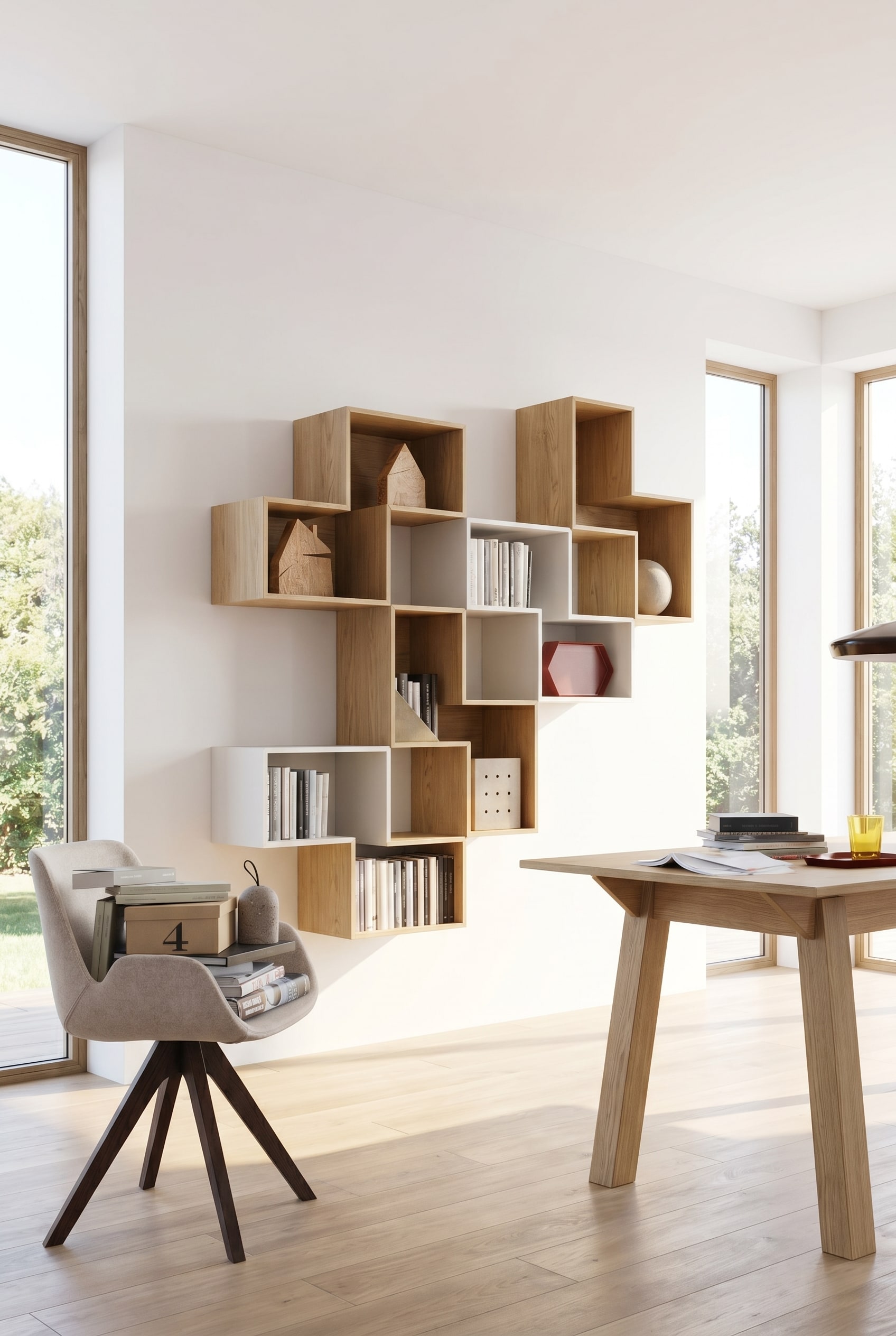Helles Arbeitszimmer mit einem verschachtelten, offenen Livitalia Wandregal Tetris aus Eichenholz und Mattlack an einer weißen Wand