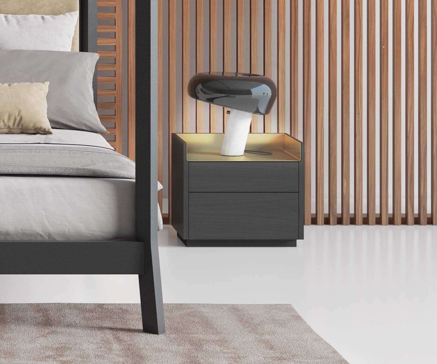 Exklusiver Design Nachttisch mit Nachttischlampe neben Bett im Schlafzimmer furniert Exklusiver Design Nachttisch mit Nachttischlampe neben Bett im Schlafzimmer furniert