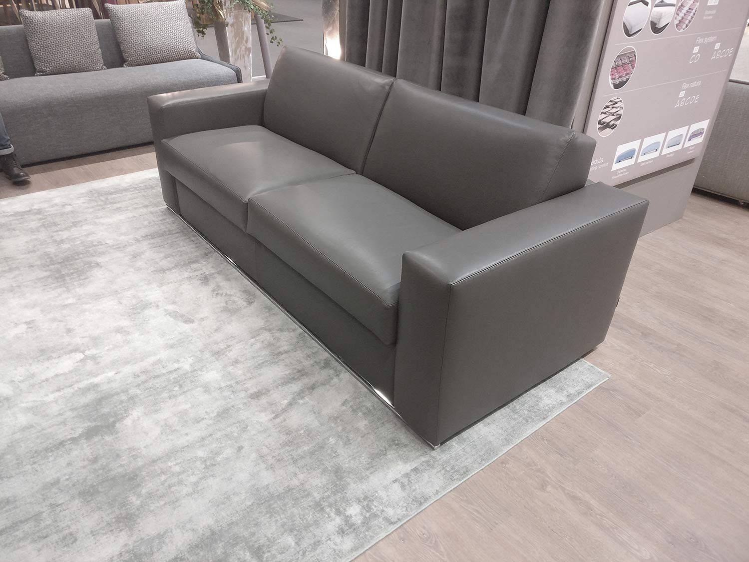 Pol74 Bedsofa Leder Grau