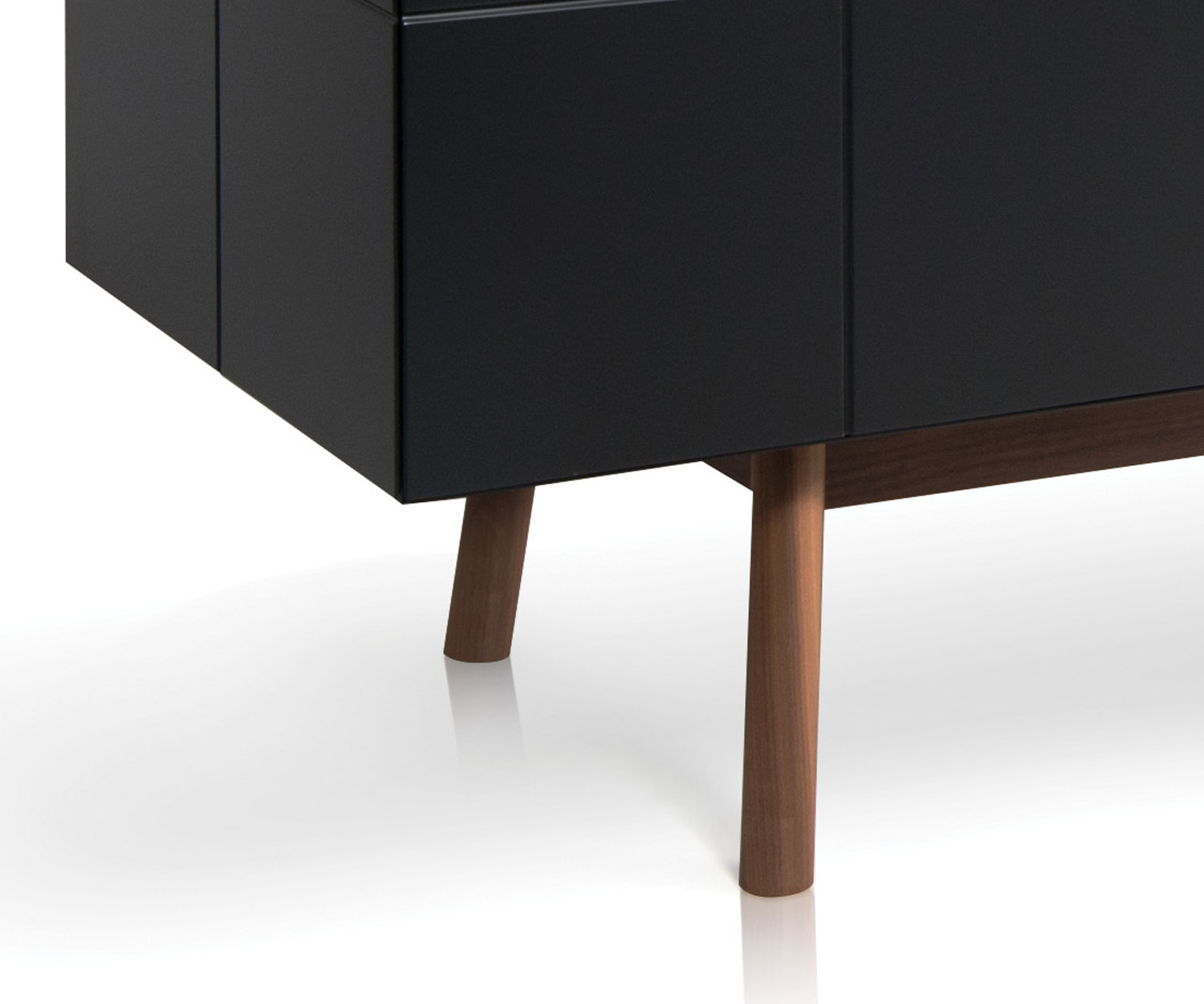 al2 Design Sideboard MOS I KO 003 A in Schwarz im Detail massive Standfüße al2 Design Sideboard MOS I KO 003 A in Schwarz im Detail massive Standfüße