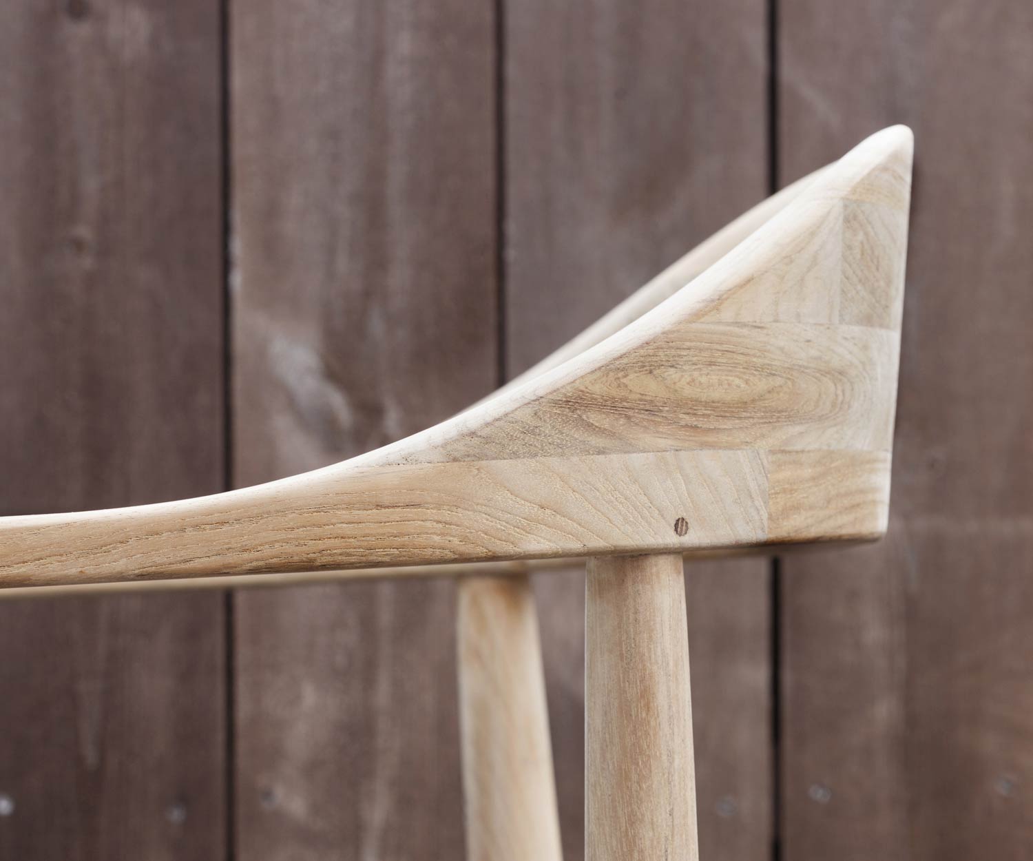 Oasiq Copenhagen Design Gartenstuhl mit Detail der Rückenlehne Oasiq Copenhagen Design Gartenstuhl mit Detail der Rückenlehne