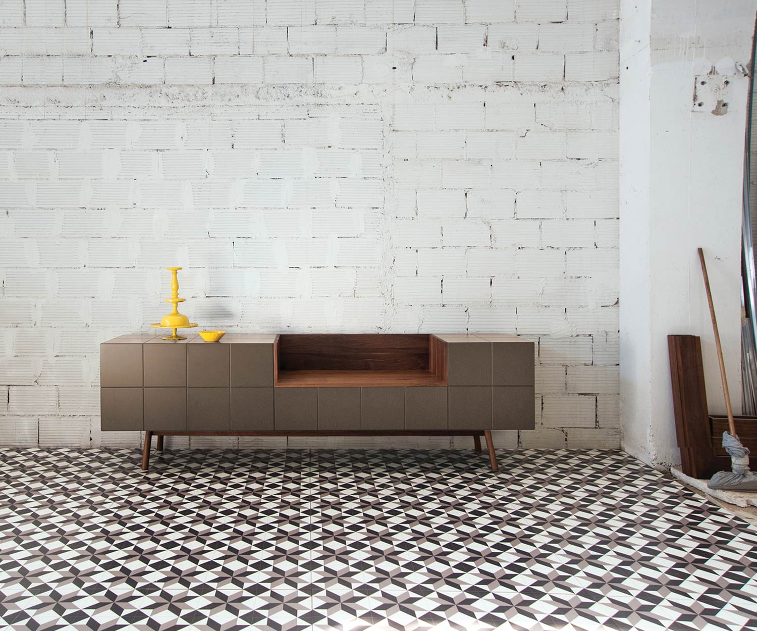 Beigefarbenes al2 Design Sideboard MOS I KO 003 A Beigefarbenes al2 Design Sideboard MOS I KO 003 A