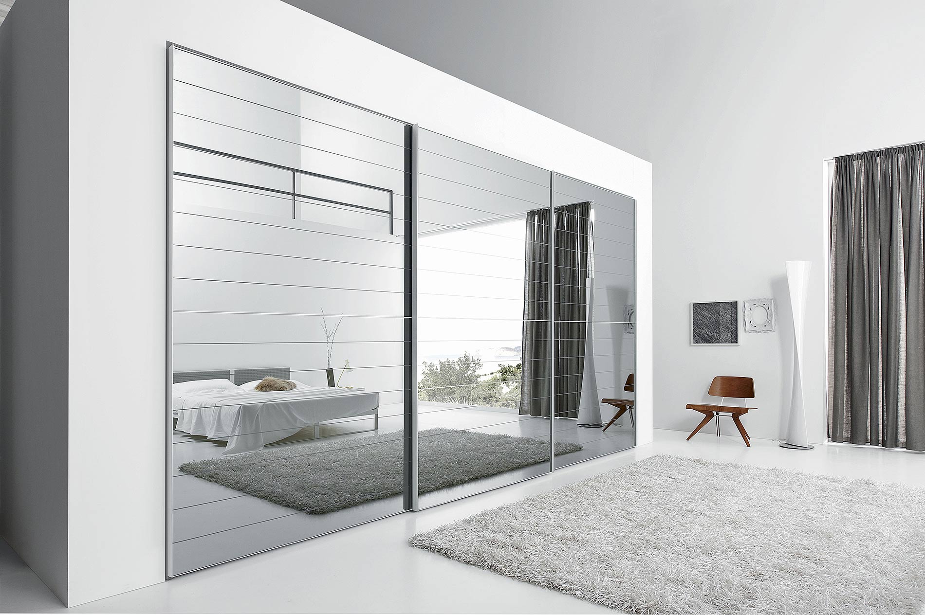 Spiegelkleiderschrank mit Schiebetüren