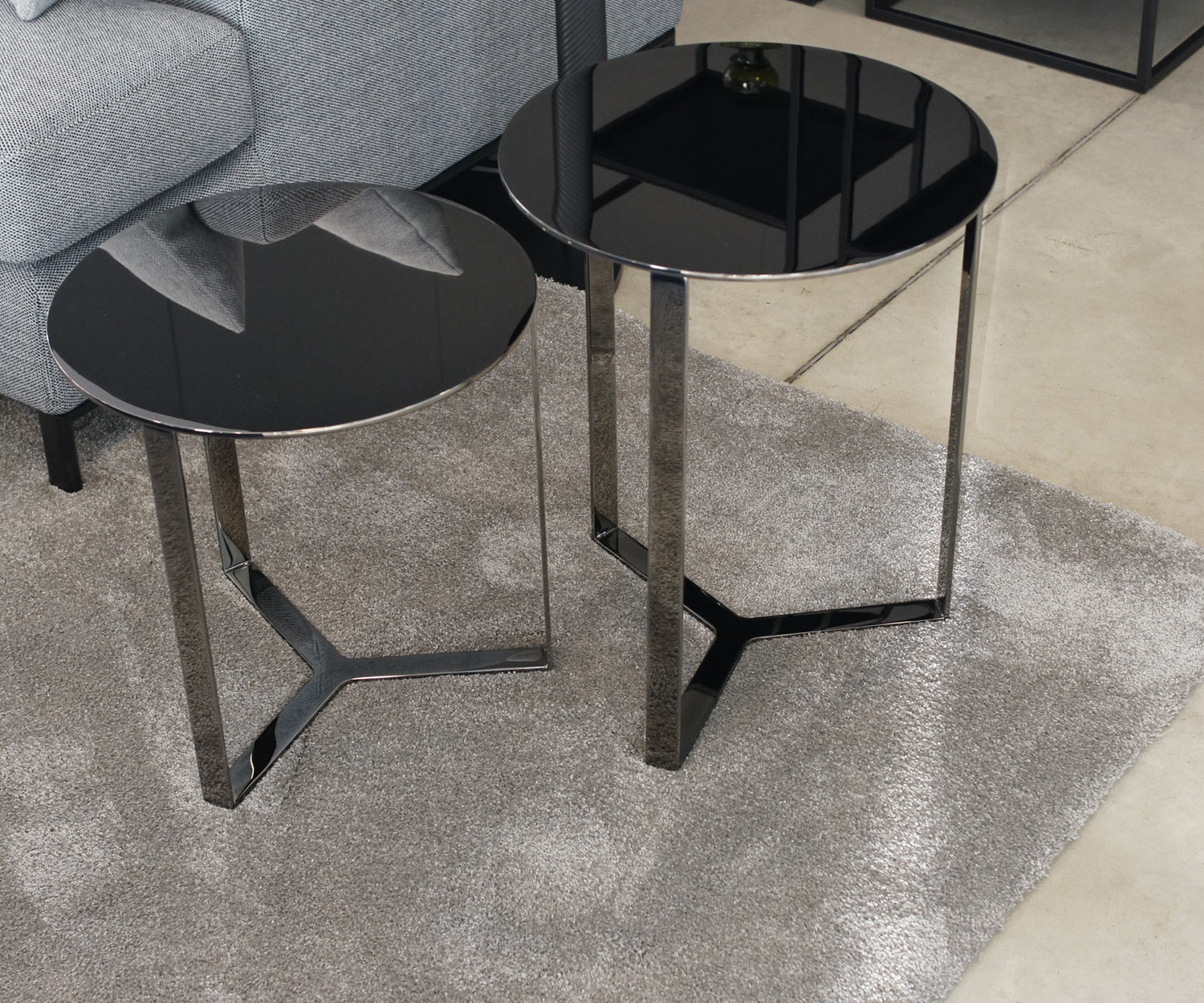 Moderner Marelli Beistelltisch Clip messing gebürstet Moderner Marelli Beistelltisch Clip messing gebürstet