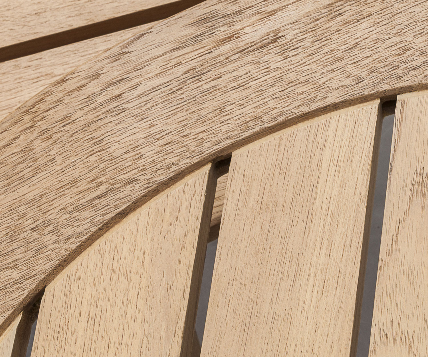 Oasiq Attol Teak Beistelltisch Detail Oasiq Attol Teak Beistelltisch Detail