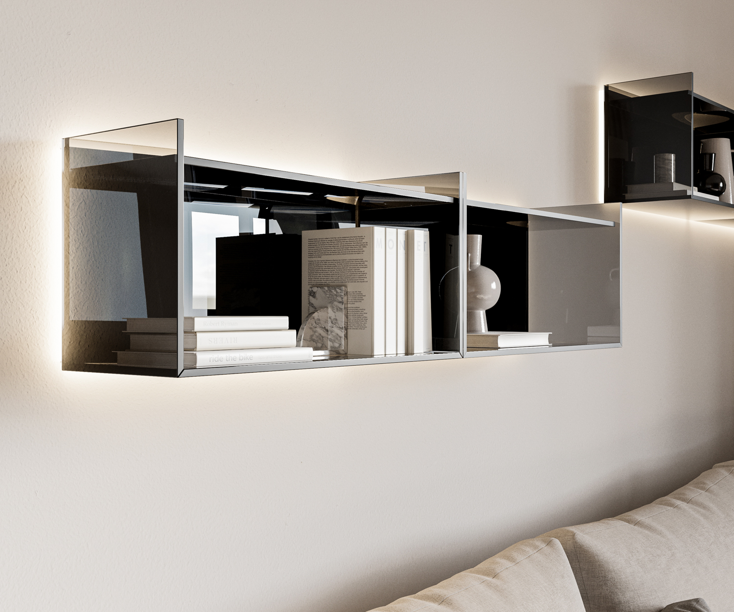 Exklusives Livitalia Design Glas Wandregal im Wohnzimmer über Couch Livitalia Glas Wandregal
