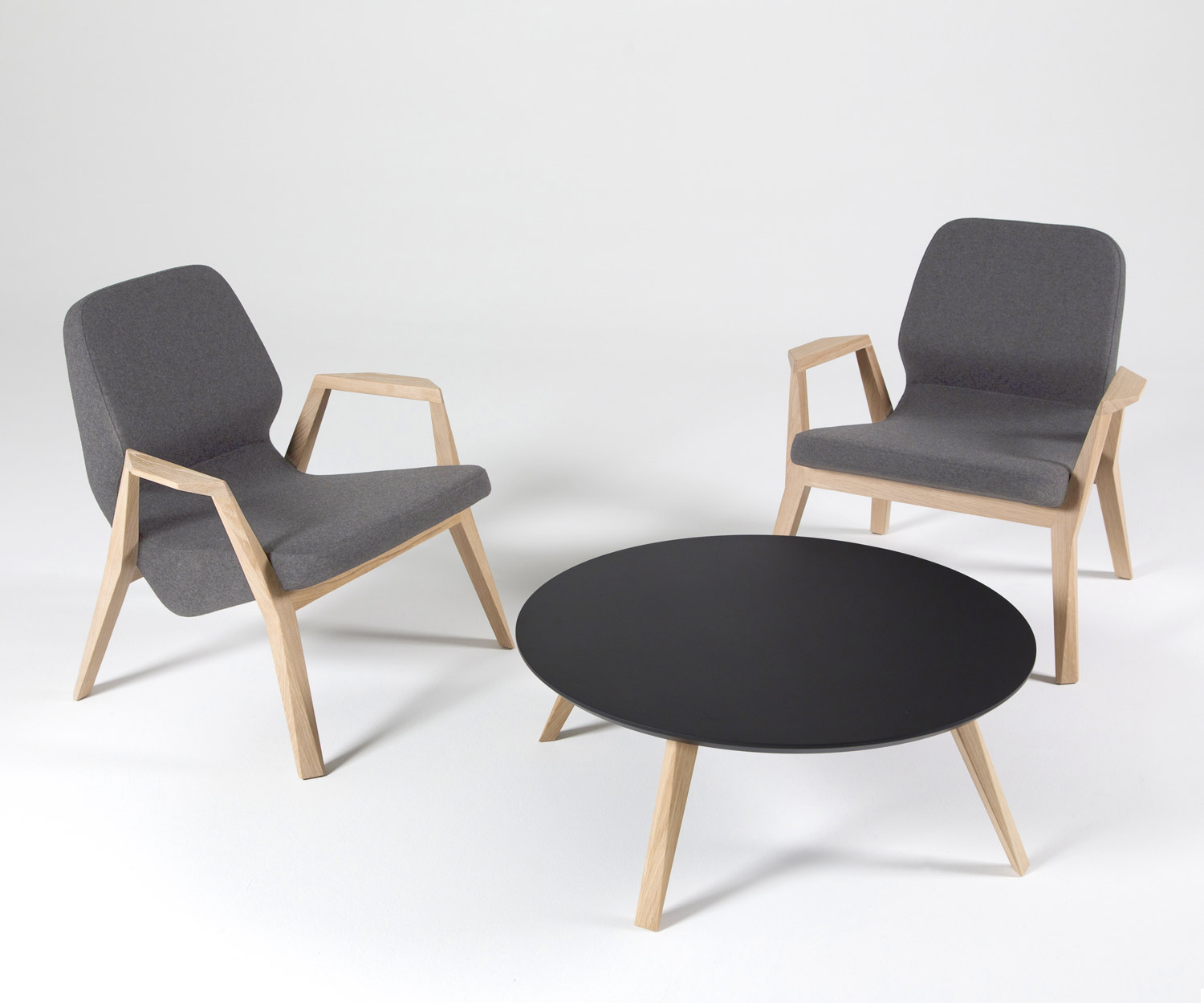 Moderner Prostoria Designer Sessel Oblique mit Armlehnen