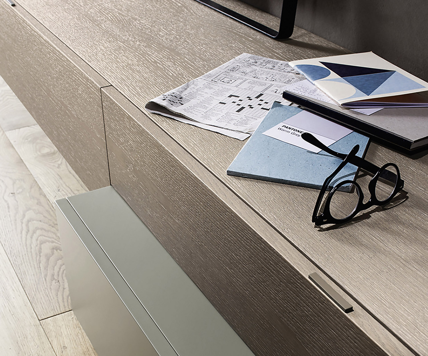 Moderne Design Wohnwand Livitalia C20 im Detail die Klapptüren Moderne Design Wohnwand Livitalia C20 im Detail die Klapptüren