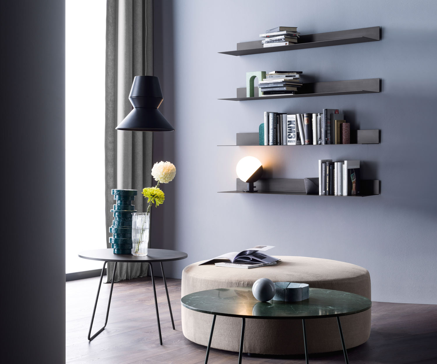 Design Wandboard aus Metall schwarz Design Wandboard aus Metall schwarz