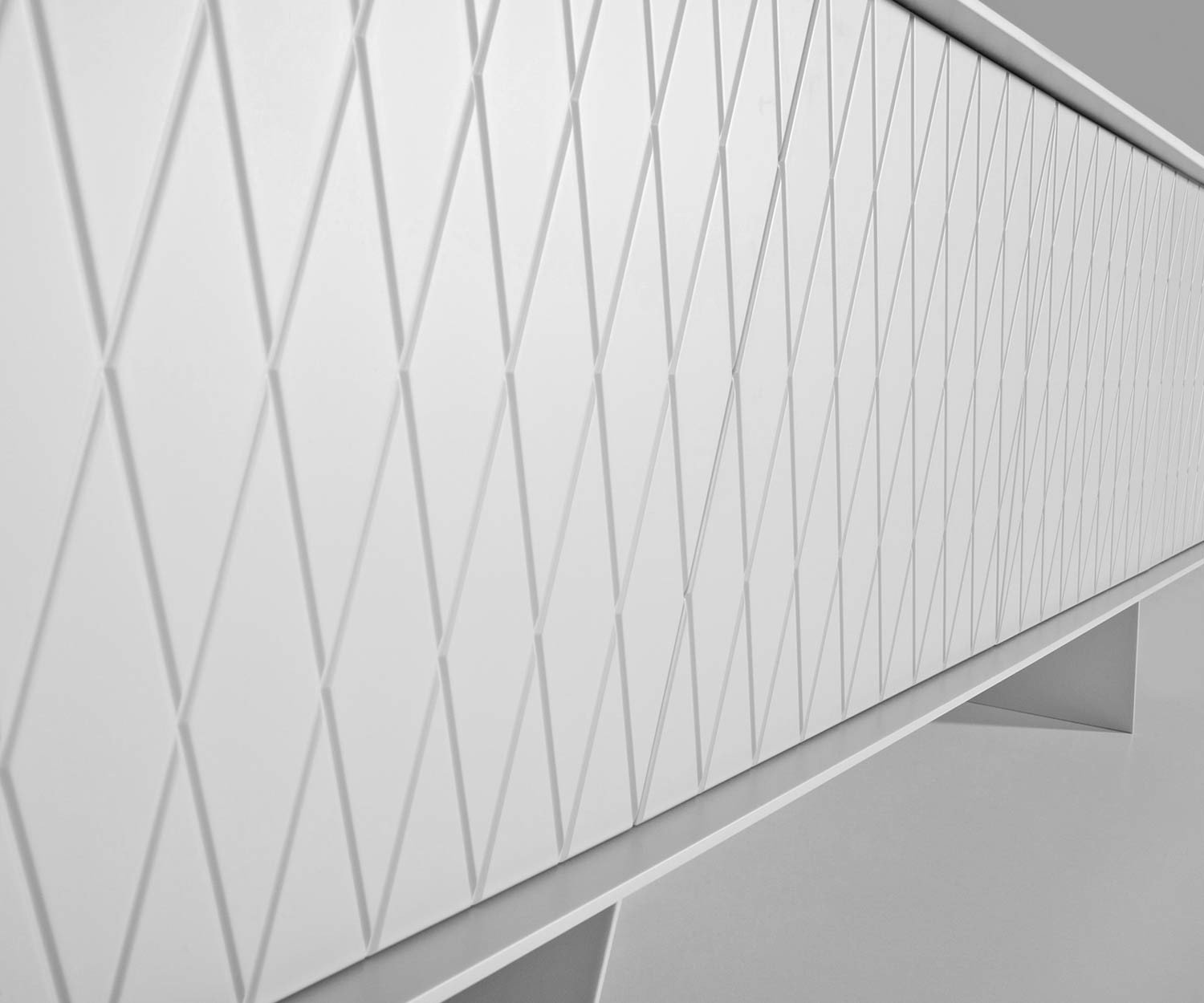 Modernes al2 e klipse 003 Design Sideboard Rauten Muster Schrägansicht Modernes al2 e klipse 003 Design Sideboard Rauten Muster Schrägansicht