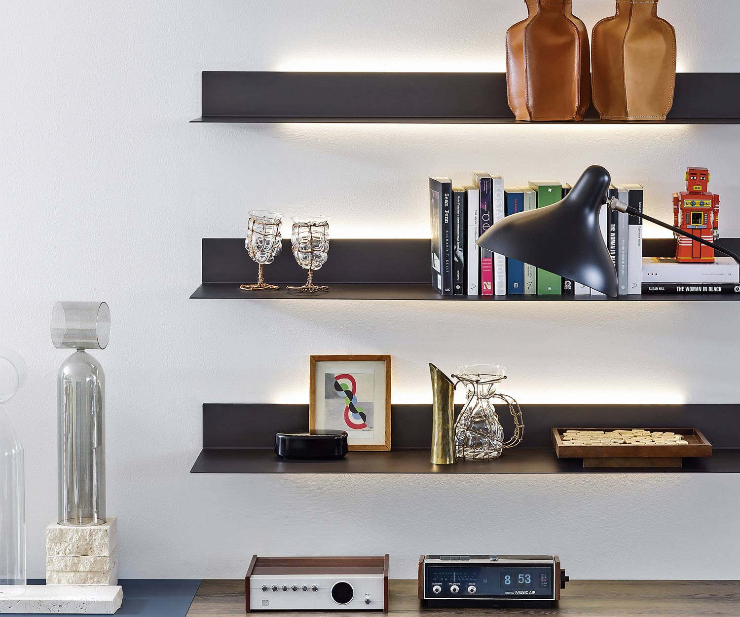 Modernes Novamobili Ellie Design Wandregal mit LED Beleuchtung Modernes Novamobili Ellie Design Wandregal mit LED Beleuchtung