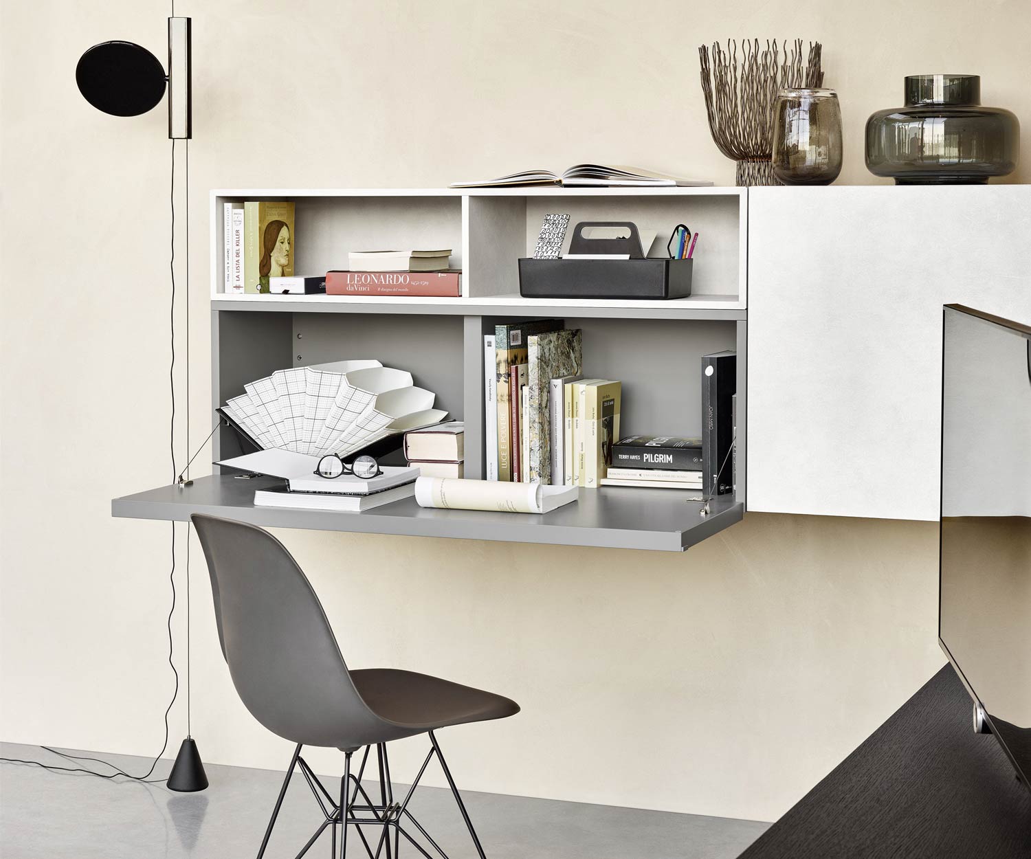Hochwertige Livitalia Design Wohnwand C51 mit Schreibtisch in Grau Matt lackiert Hochwertige Livitalia Design Wohnwand C51 mit Schreibtisch in Grau Matt lackiert