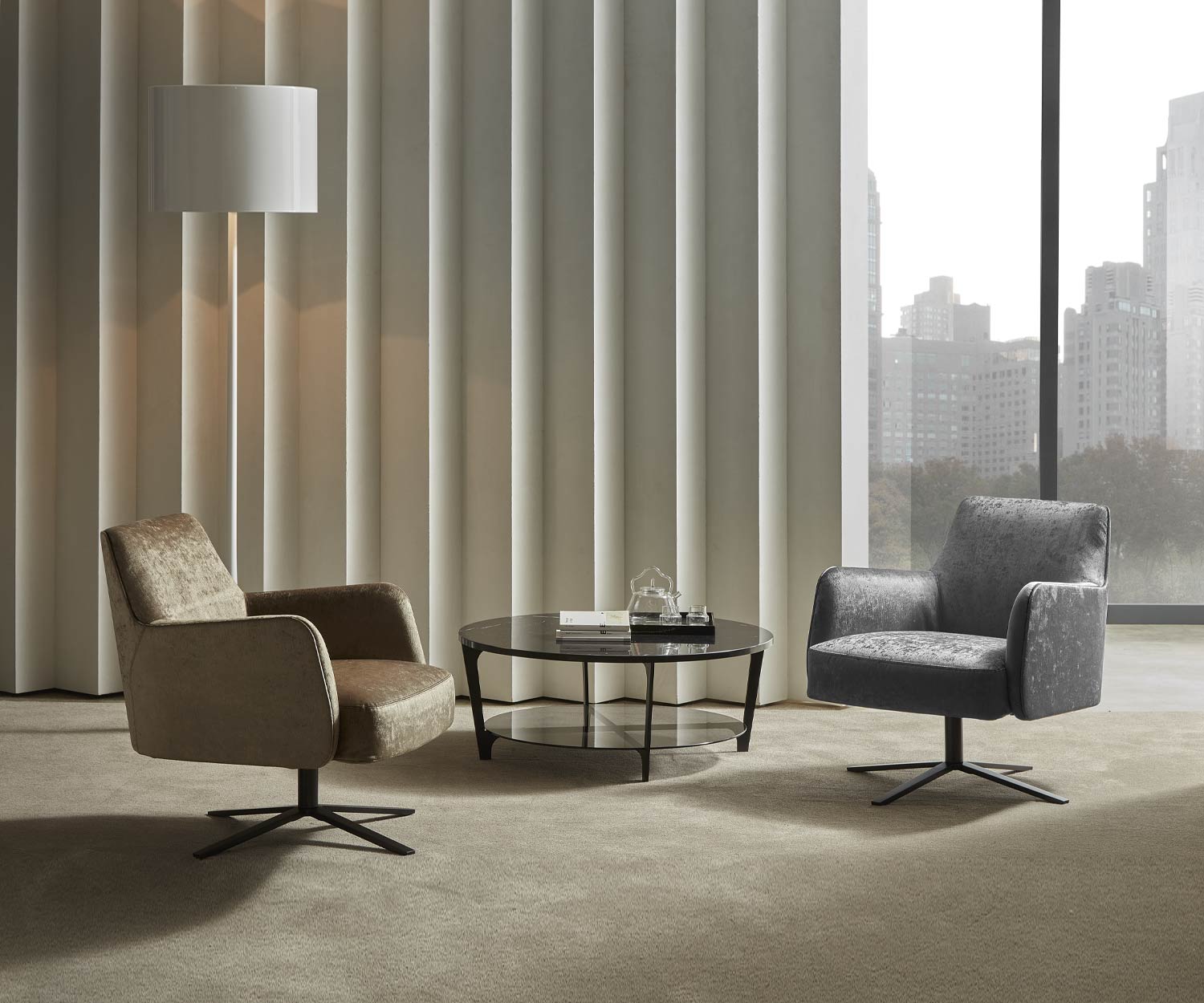 Moderner Clipper Sessel von Marelli schwarzes Untergestell Moderner Clipper Sessel von Marelli schwarzes Untergestell