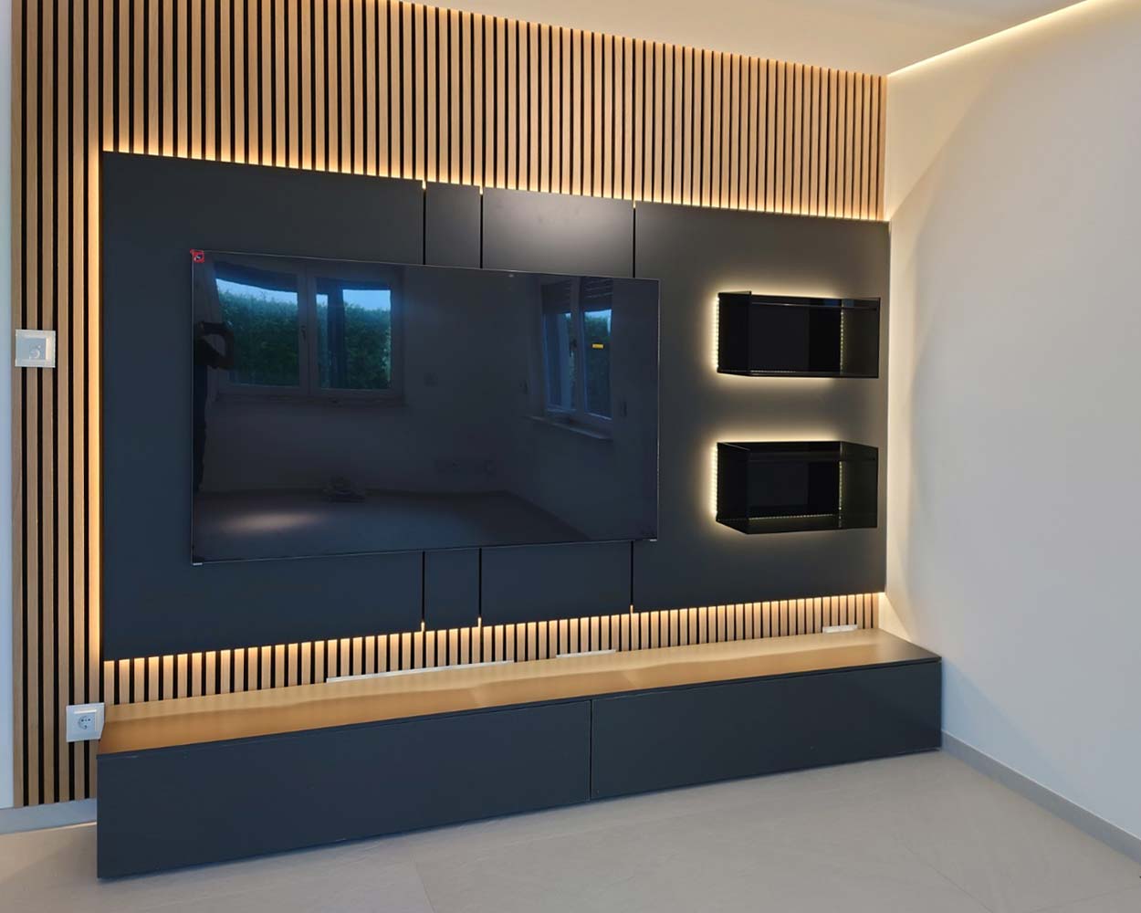 C100 Wohnwand Individuell nach Kunden Endergebniss C100 Wohnwand Individuell nach Kunden Endergebniss