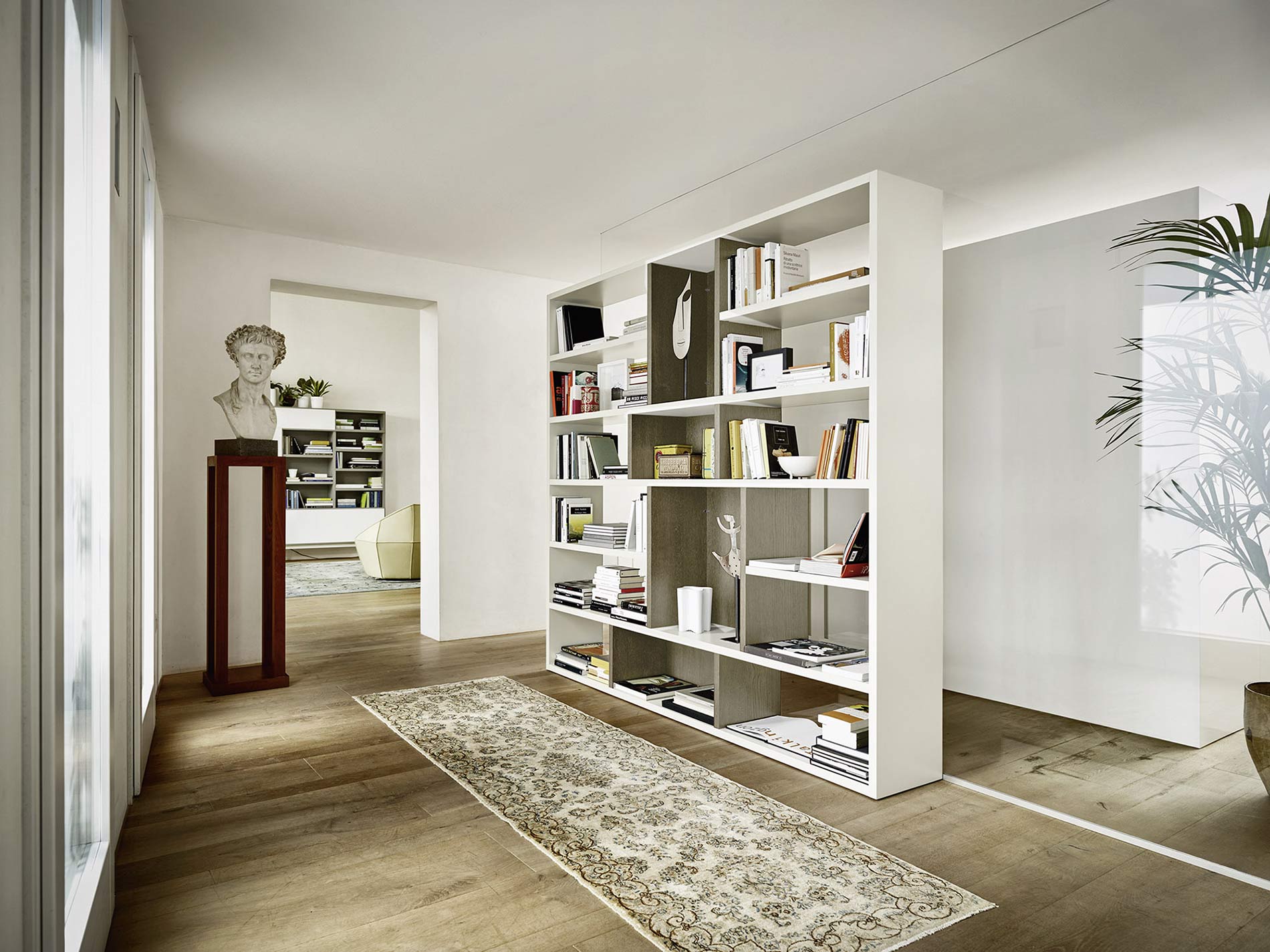 Bücherregal als Raumteiler Bücherregal als Raumteiler