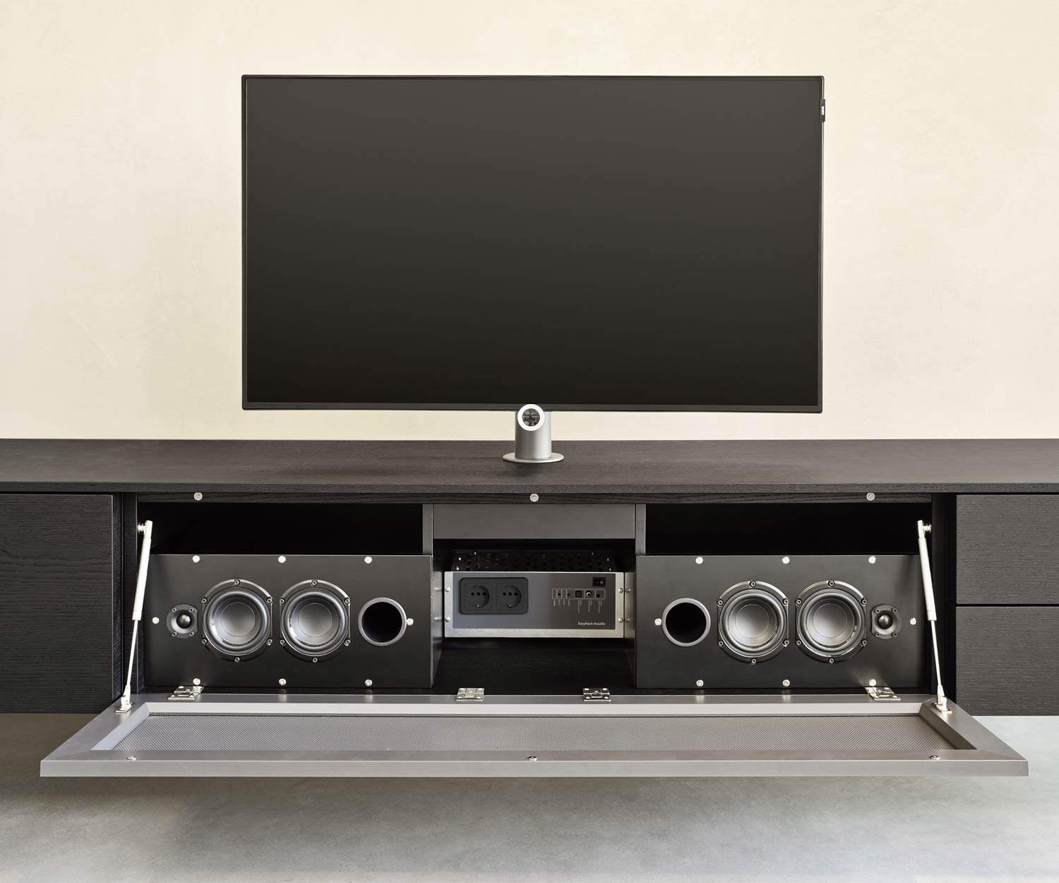Moderne Livitalia Audio Design Wohnwand C51 mit integrierten Lautsprechern Moderne Livitalia Audio Design Wohnwand C51 mit integrierten Lautsprechern