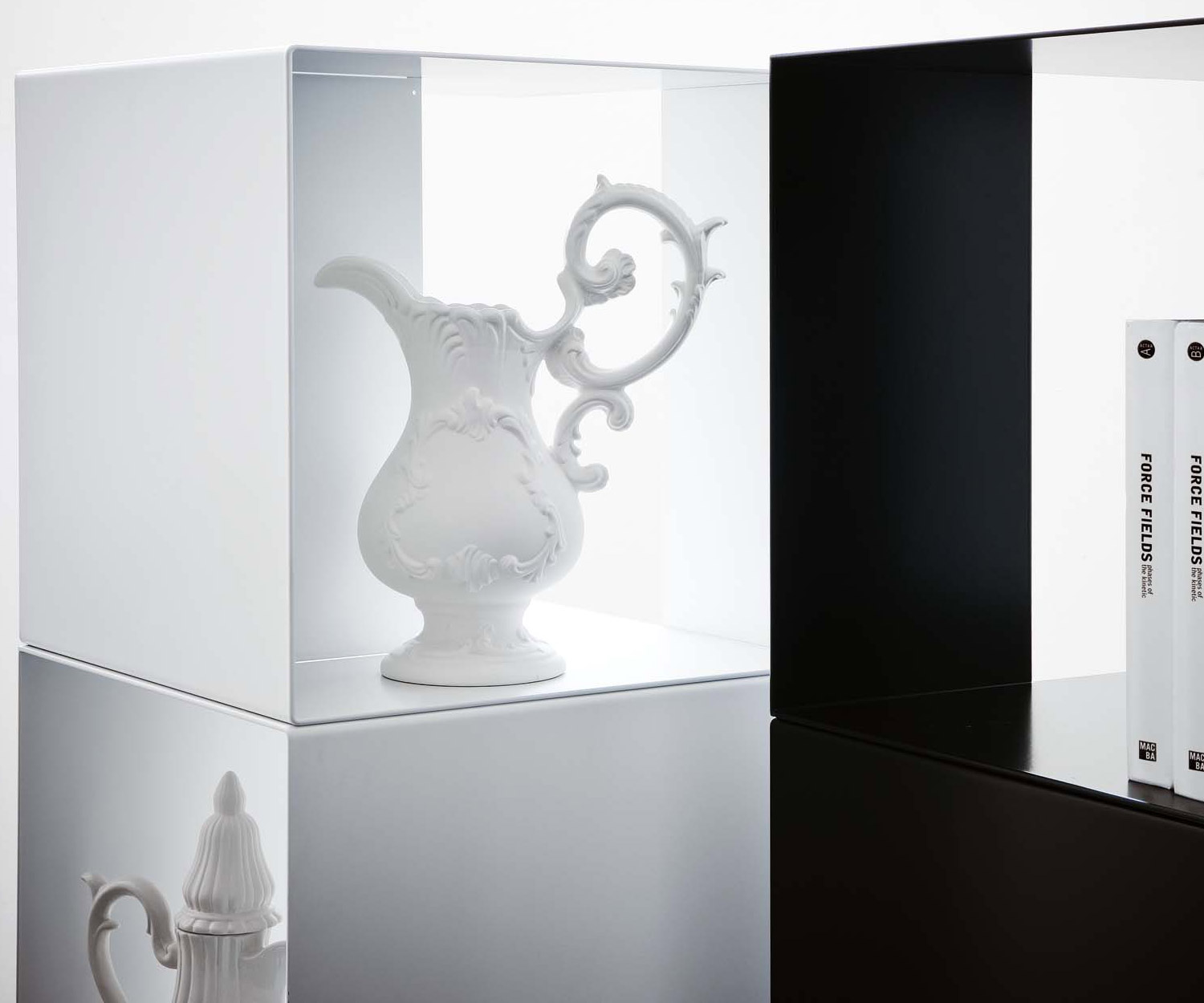 Novamobili Standregal Freebook Weiß schwarz Novamobili Standregal Freebook Weiß schwarz