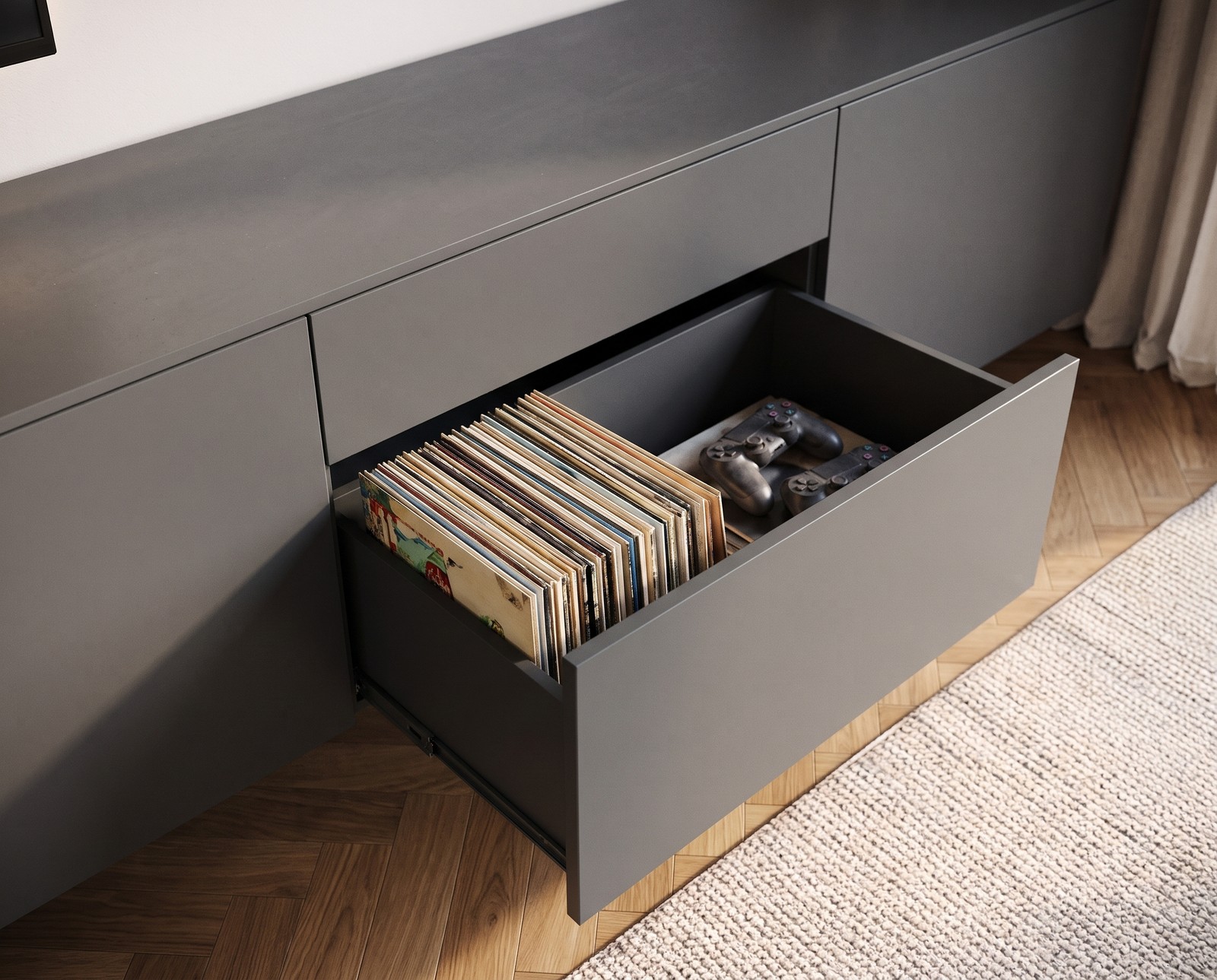Detail: hohe Schublade des TV-Sideboards Spaziora, z. B. für Schallplatten und Konsolen Detail: hohe Schublade des TV-Sideboards Spaziora, z. B. für Schallplatten und Konsolen
